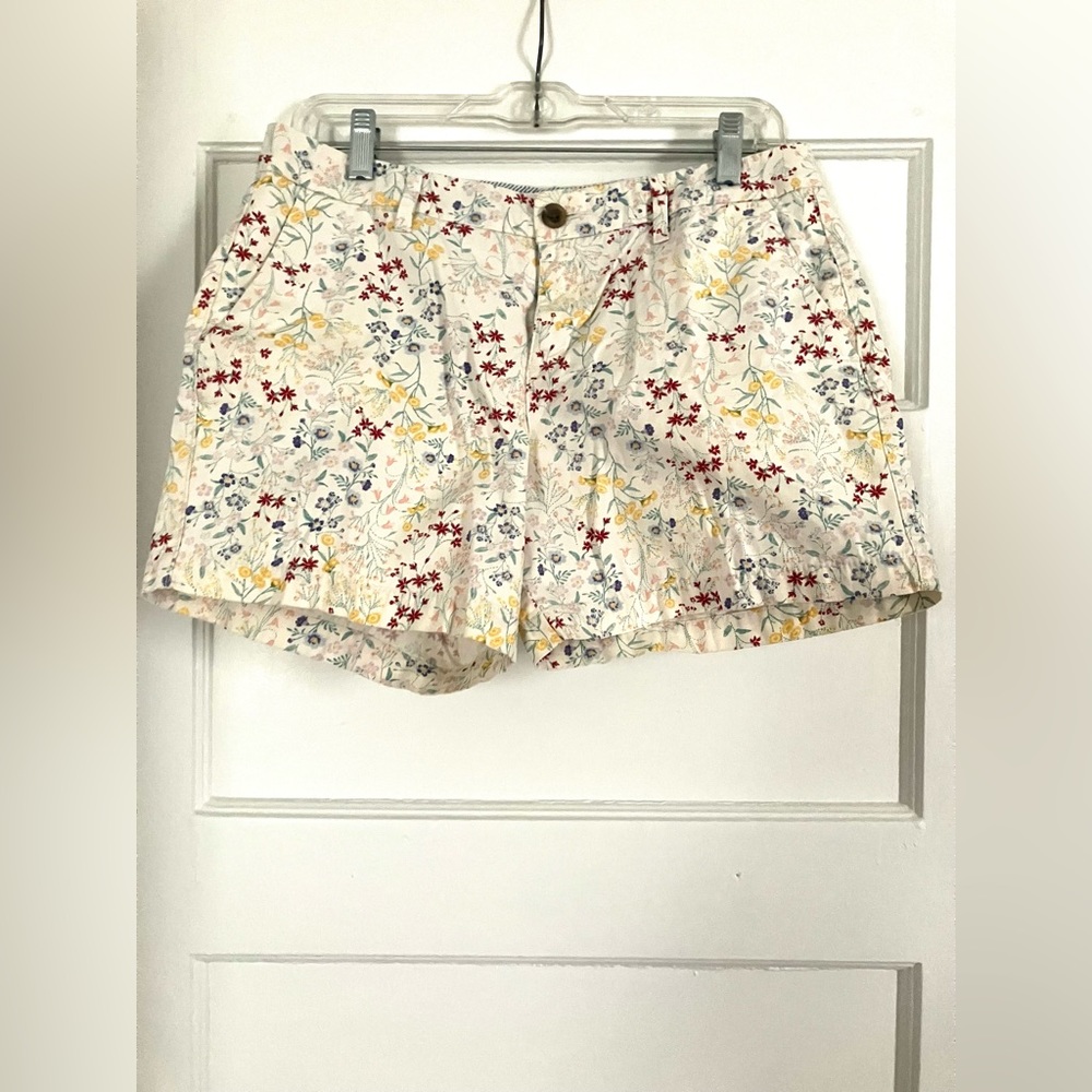 Cream floral shorts